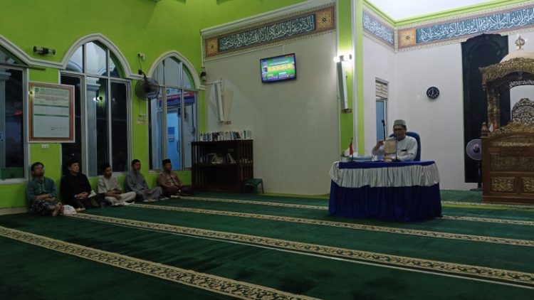 Kajian Malam Jumat Masjid Al Iman, Ustadz Doni Sastrawan: Mukmin Itu Bagaikan Sebuah Bangunan