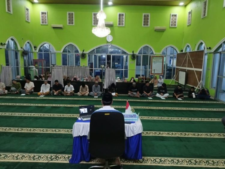 Masjid Al Iman Gelar Peringatan Maulid 1448 H, Bagikan 35 Paket Sembako Bareng Rumah Zakat