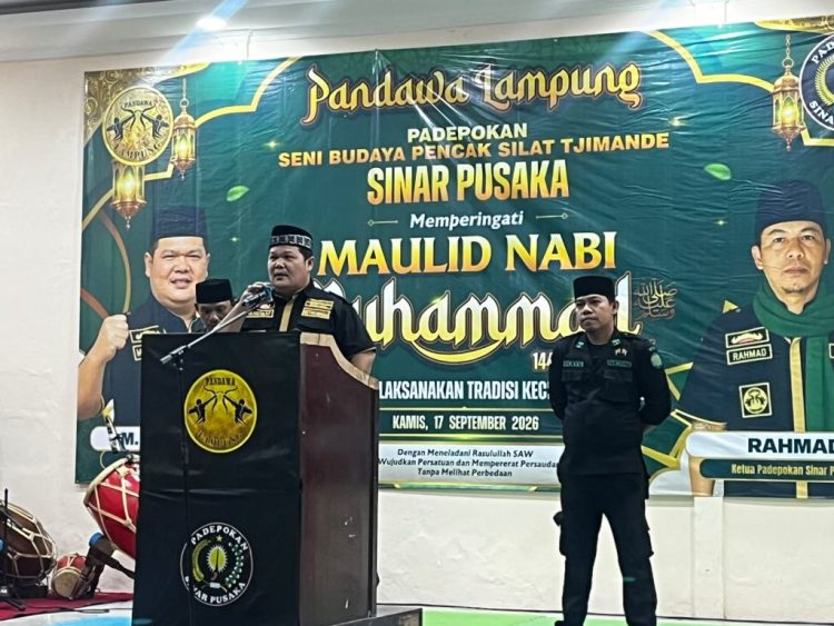 Peringati Maulid Nabi, Pandawa Lampung Bentengi Generasi Muda Lewat Silat dan Sepak Bola