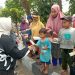 Gandeng Donatur, Insan Pers Palembang Bagi-bagi Paket Makanan dan Masker di Empat Titik Simpang