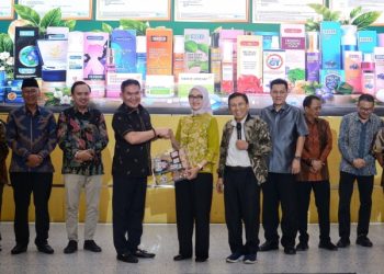 Wagub Lampung Ajak Masyarakat Manfaatkan Teknologi untuk Perkuat Ekonomi Keluarga