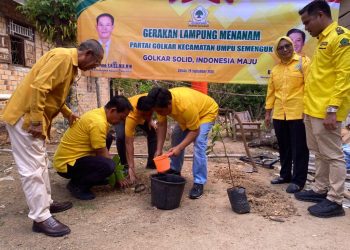Konsolidasi Partai dan Rawat Bumi, Golkar Way Kanan Gelar Muscam Sekaligus Gerakan Lampung Menanam
