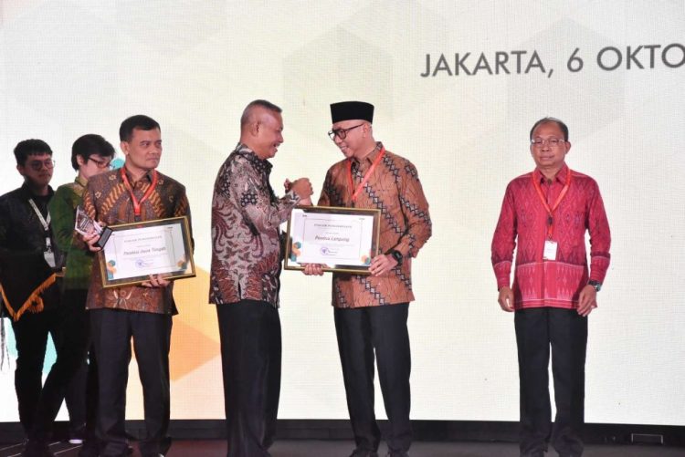 Gubernur Rahmat Mirzani Djausal Terima Penghargaan KPK Berkat Muatan Lokal Berintegritas