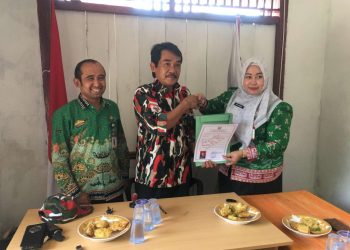 Lengkapi Berkas Administrasi, DPC Laskar Merah Putih Pesisir Barat Resmi Kantongi SKK Kesbangpol