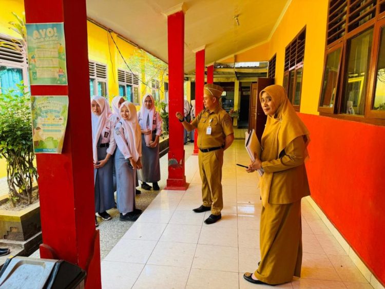 Kejar Target 160 Sekolah Hijau, DLH Lampung Gencarkan Pembinaan Adiwiyata di Ambarawa