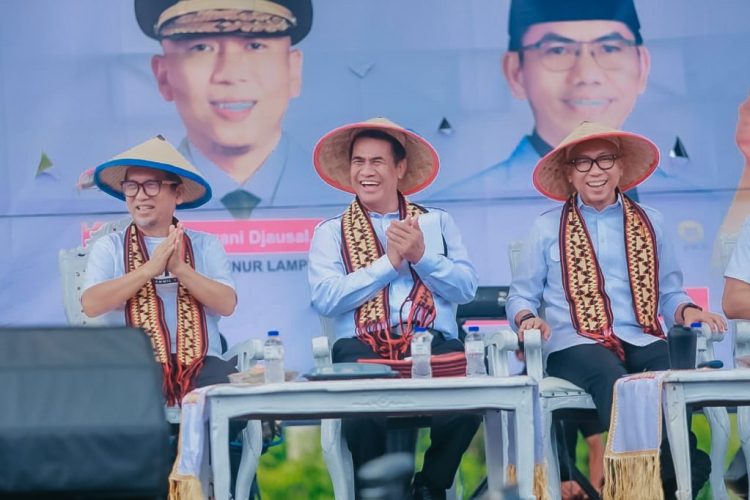 Rayakan Hari Tani di Pringsewu, Buruh Tandur Raih Bantuan Traktor hingga Ekspor Mocaf ke AS