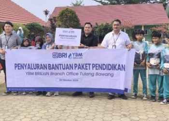 Peduli Mutu Belajar Siswa, BRI Tulang Bawang dan YBM Salurkan Bantuan Pendidikan