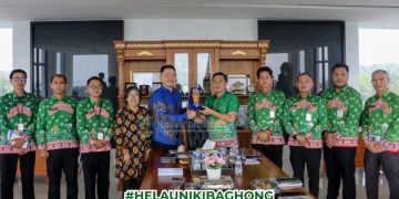 Bupati Dedi Irawan Dorong Putra-Putri Pesisir Barat Bisa Kuliah dengan Biaya Terjangkau