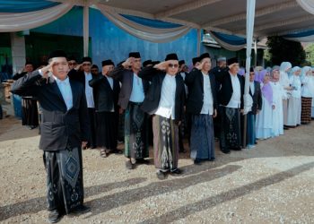 Upacara Hari Santri di Lampung, Pemprov Salurkan Beasiswa hingga Bantuan Al-Qur’an